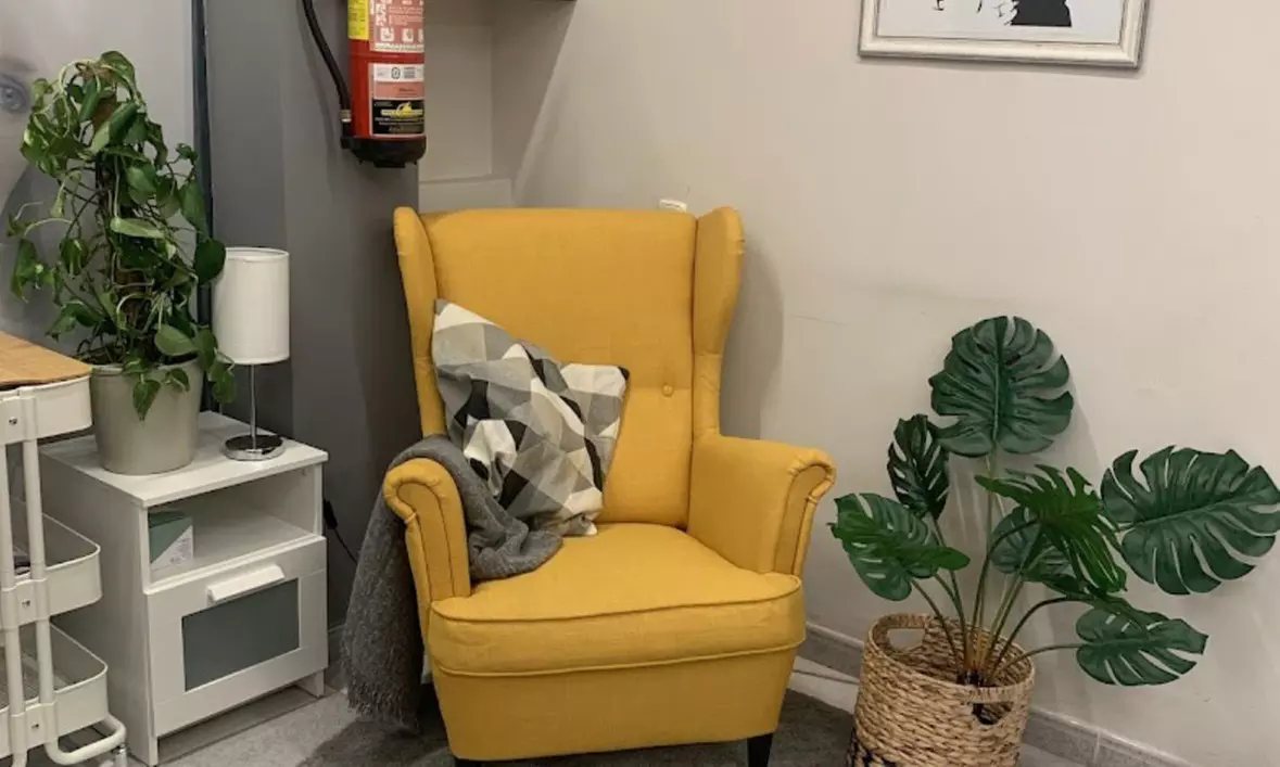 Manicura y/o pedicura con semipermanente y opción a acrílico