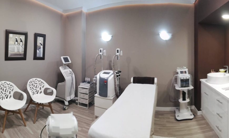 Image 3: 1 sesión de tratamiento reductor sin cirugía y sin dolor 