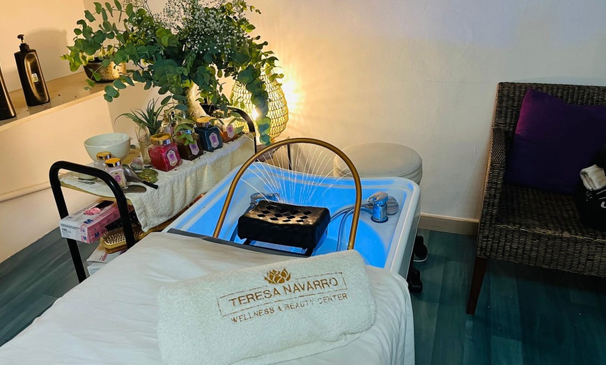 Image 3: Holistic head spa de 60 o 90 minutos con masaje de pies para 1 persona