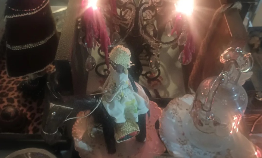 Image 3: Display Your Artwork in Marietta's Exhibition