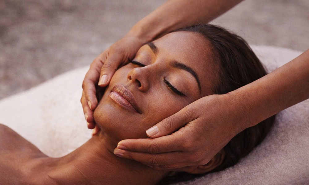 Relax and Refresh: Face Massage Plus Lash Lift