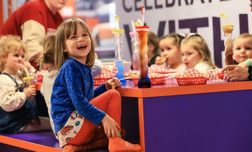 Image 6: Up to 14 kids – Trampoline Birthday Package (Max 27% Off)