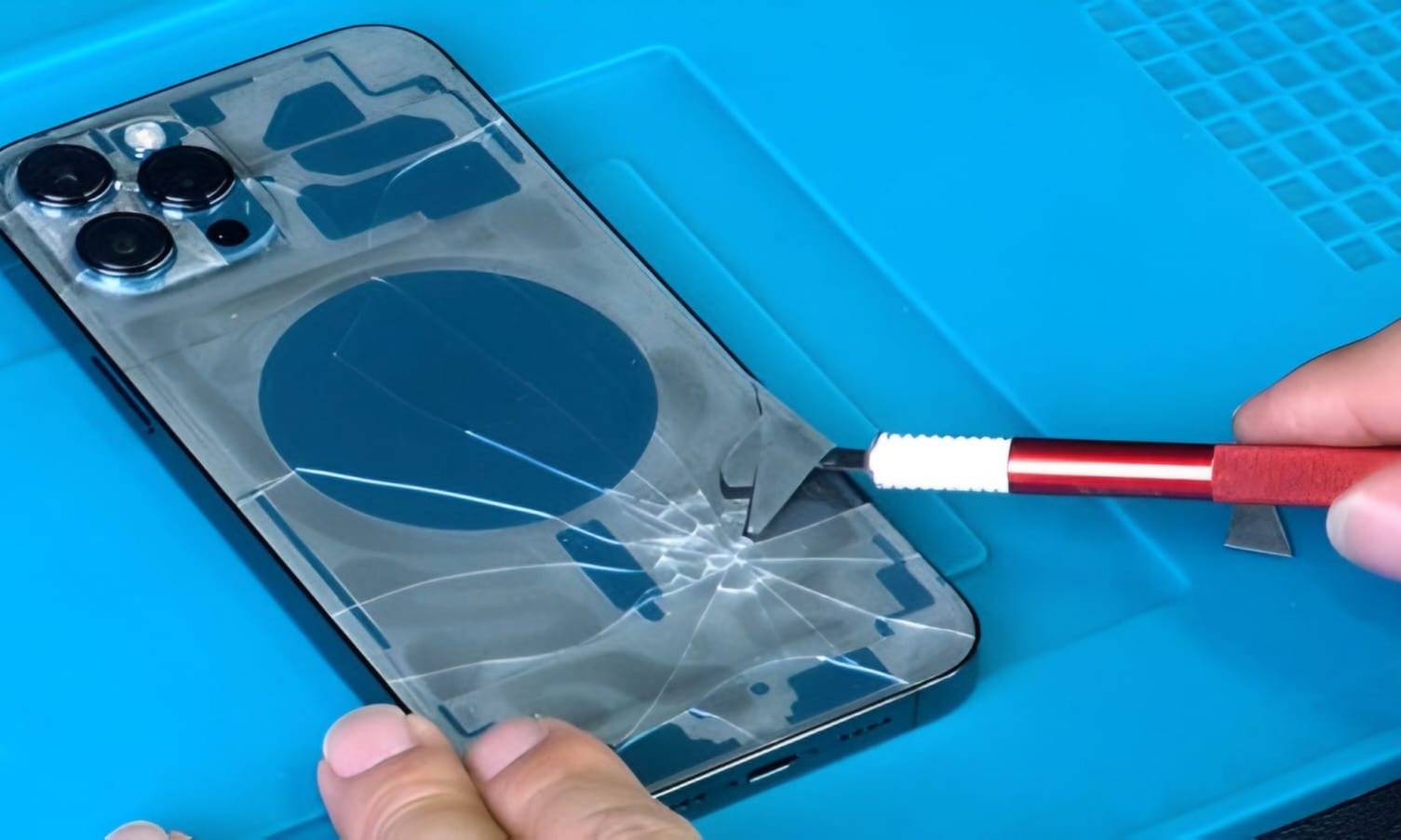 iPhone, iPad & PS Repairs + Accessory Combos