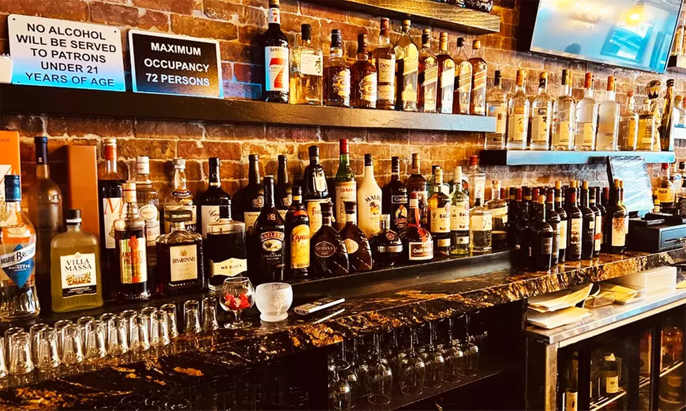 3 Course Dinner + Cocktails for 2 or 4 People, $100 or $150 Credits