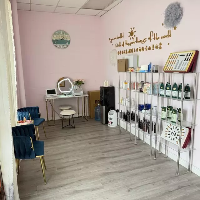 1-Hour Custom Head Spa Experience or 90-Minute Facial with Head Spa