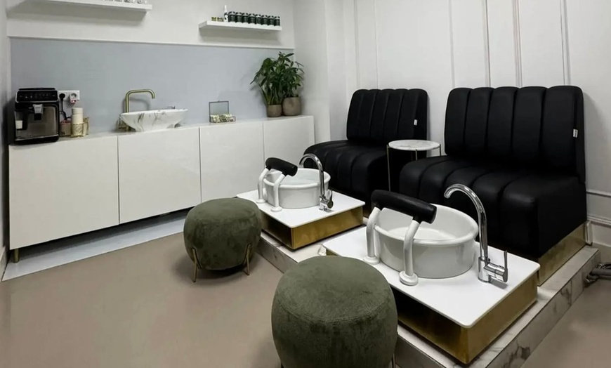 Image 6: Hybrid Brows, Wimperlifting & Wenkbrauwen Epileren bij Bellah Soest