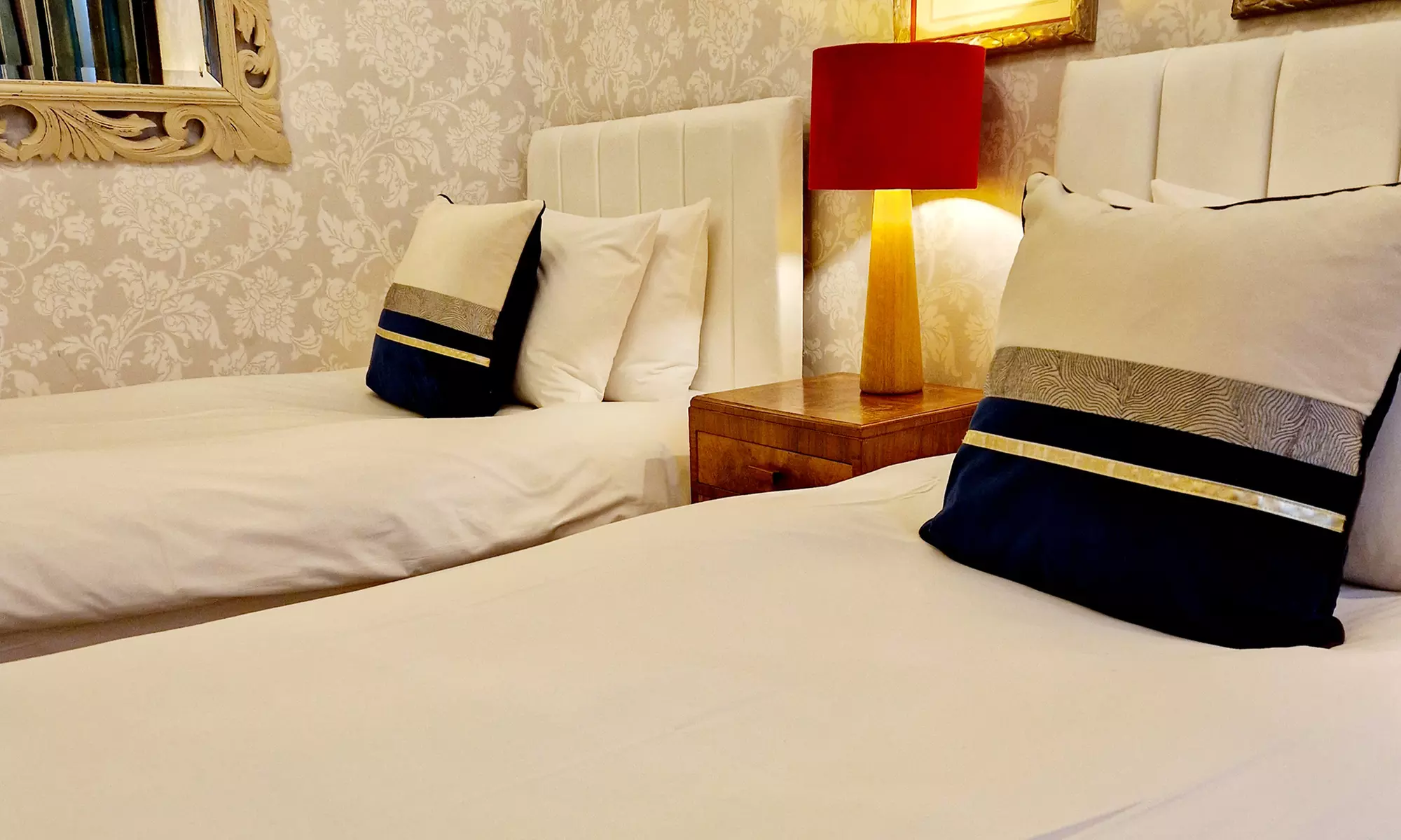 Bath: 4* Standard Double or Twin Room Stay with Breakfast & Cream Tea