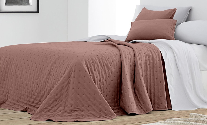 Image 1: Trapuntino matrimoniale in velluto