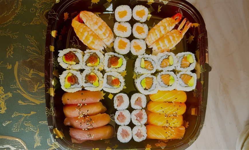 Image 3: Fresh 18, 32, 36, 42 or 58 Piece Sushi Boxes for Pick Up and Takeaway