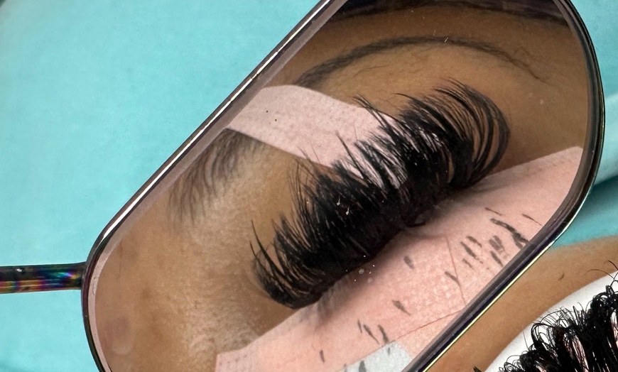 Image 2: Classic, Hybrid & Volume Eyelash Extension Packages + Fills


