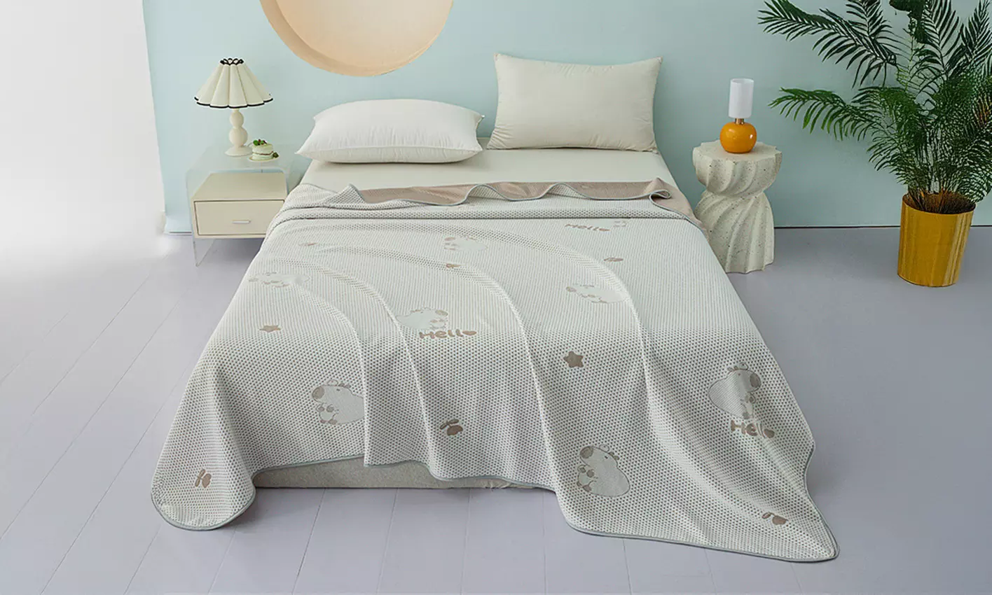 Summer Cooling Comforter with Premium Ocean Silk Fabric