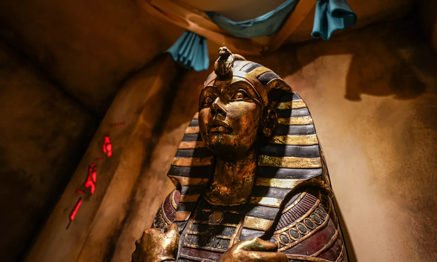 Exciting Escape Room Adventures for Six People on Multiple Locations!