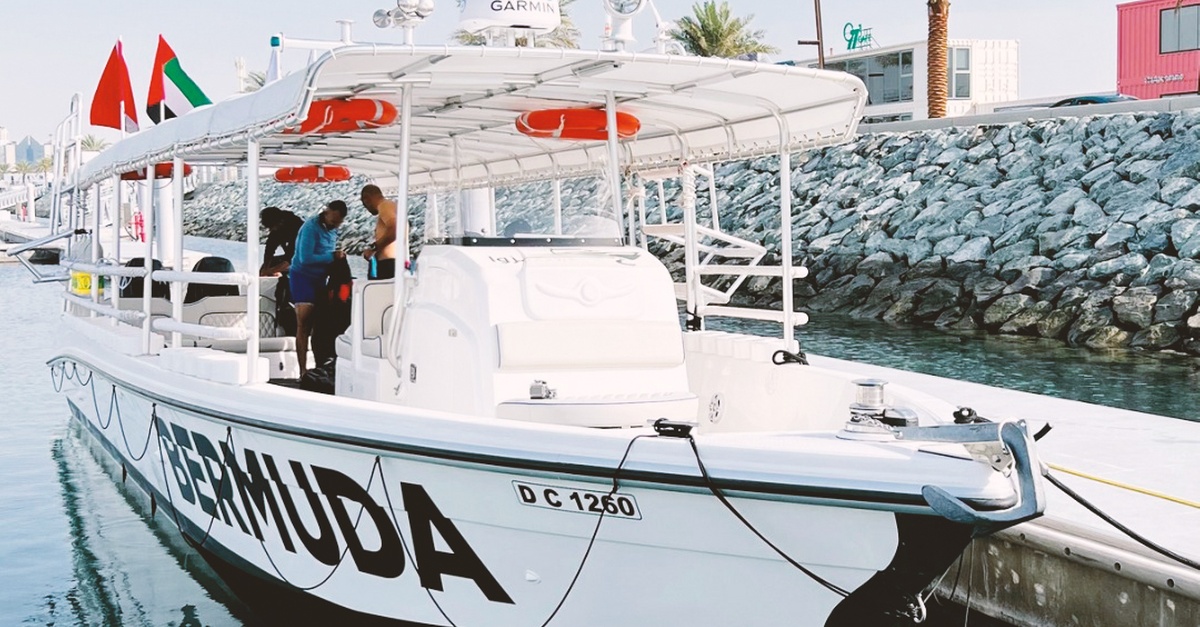 Discover Scuba Diving In Dubai – Guided Boat Dive Experience Discover Scuba Diving In Dubai – Guided Boat Dive Experience