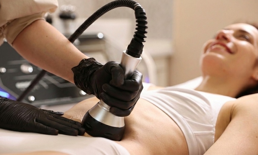 Image 6: CryoLipo-EMS: Skin-Tightening, Cellulite Reduction, Fat Eliminator