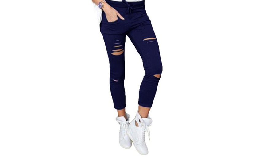 Image 4: Pantalon stretch et slim déchiré