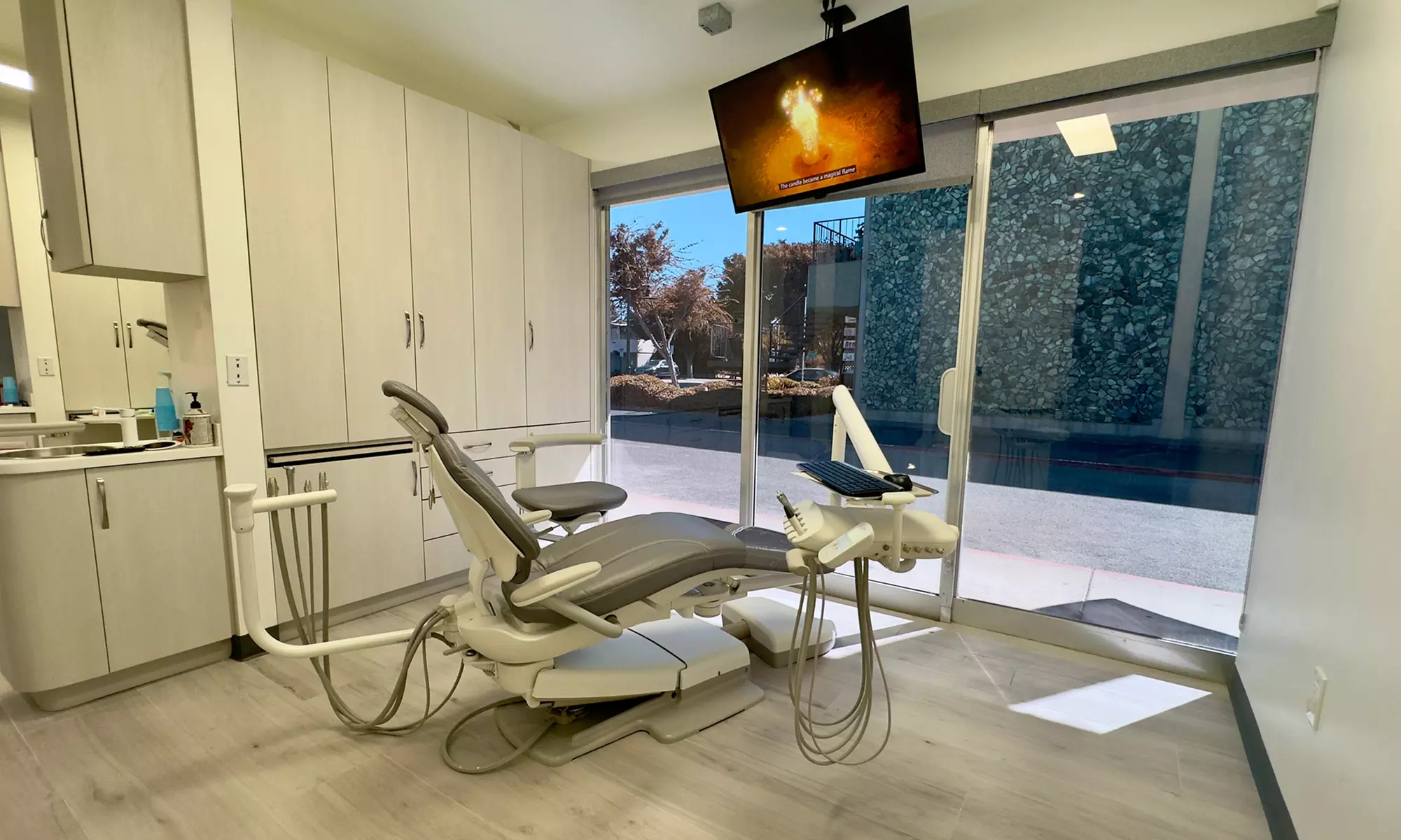 Emergency Appointment with X-rays, Dental Exam, Cleaning & More 