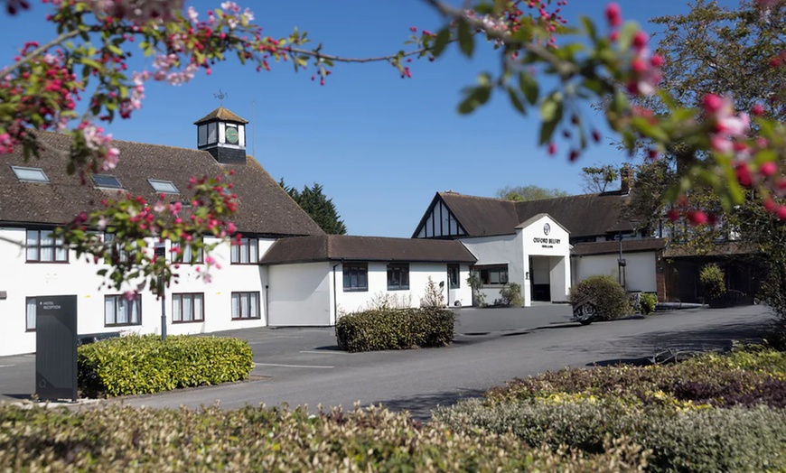 Image 14: Oxfordshire: Spa Stay with Breakfast, Dining Credit and Late Check out