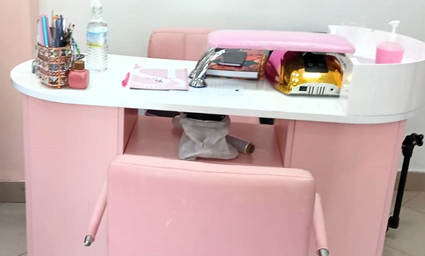 Image 9: Hasta 33% de dto. en Spa/Salón de uñas - Manipedicura en Carito Beauty Studio