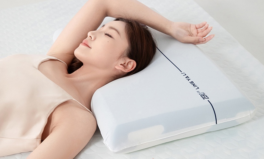 Image 2: Night Luxe Dual Core Deep Sleep Pillow Set