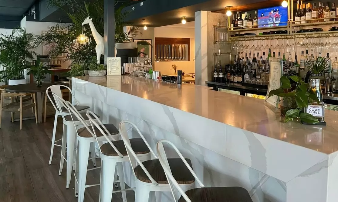 Chef-Driven Dining Experience w/ Handcrafted Cocktails & Global Flavor