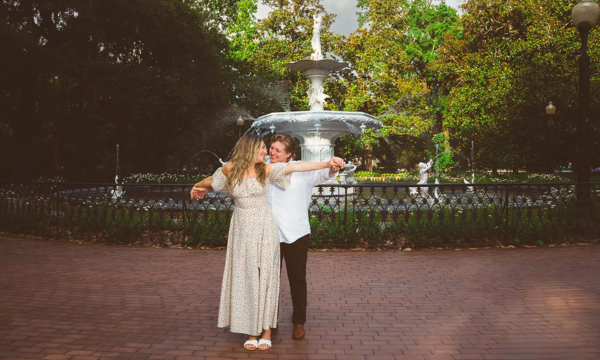 Capture Moments with One or Two Photography Session with a Tour
