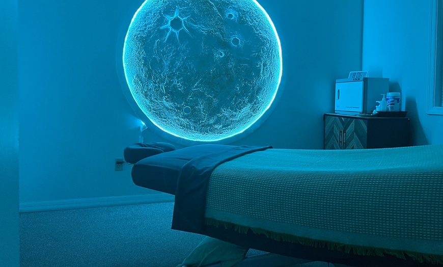 Image 1: 30, 60, or 90-Min Relaxation Massage with Optional 60-Min Facial