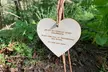 Baum mit Widmung pflanzen opt. am Jahres- bzw. Wunschtag oder Widmung auf Holzherzschild (bis 50% sparen) - Second Medium