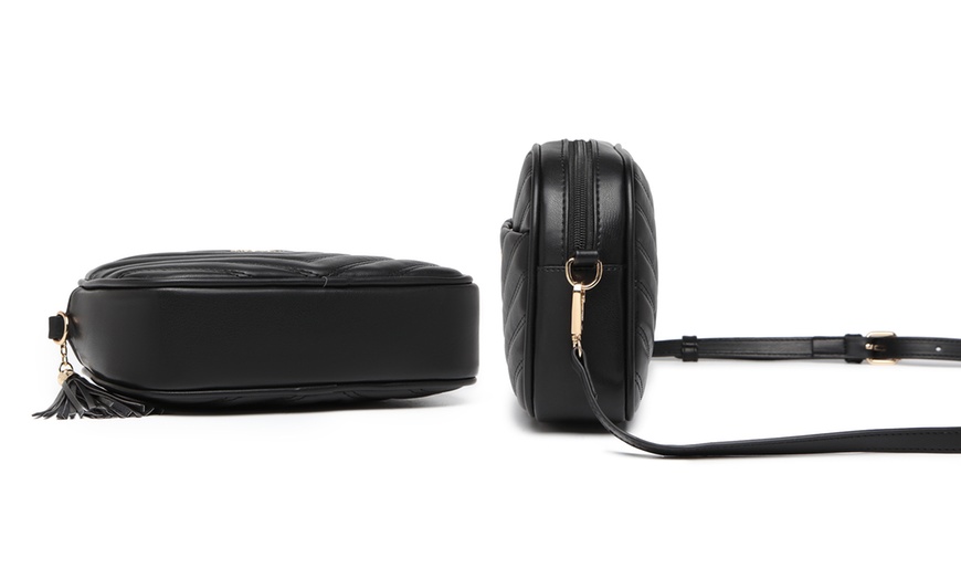 Image 12: Elegant Design Cross-Body Bag in Various Colours