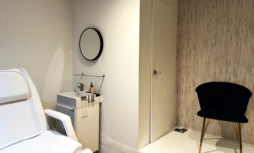 Image 3: Up to 75% Off on Facial - HydraFacial at Mara Skin Clinic