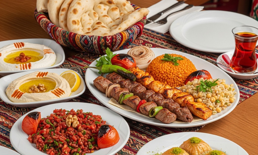 Image 1: Türkisches 3-Gänge-Menü à la Carte mit Fleisch für 1, 2 od. 4 Personen