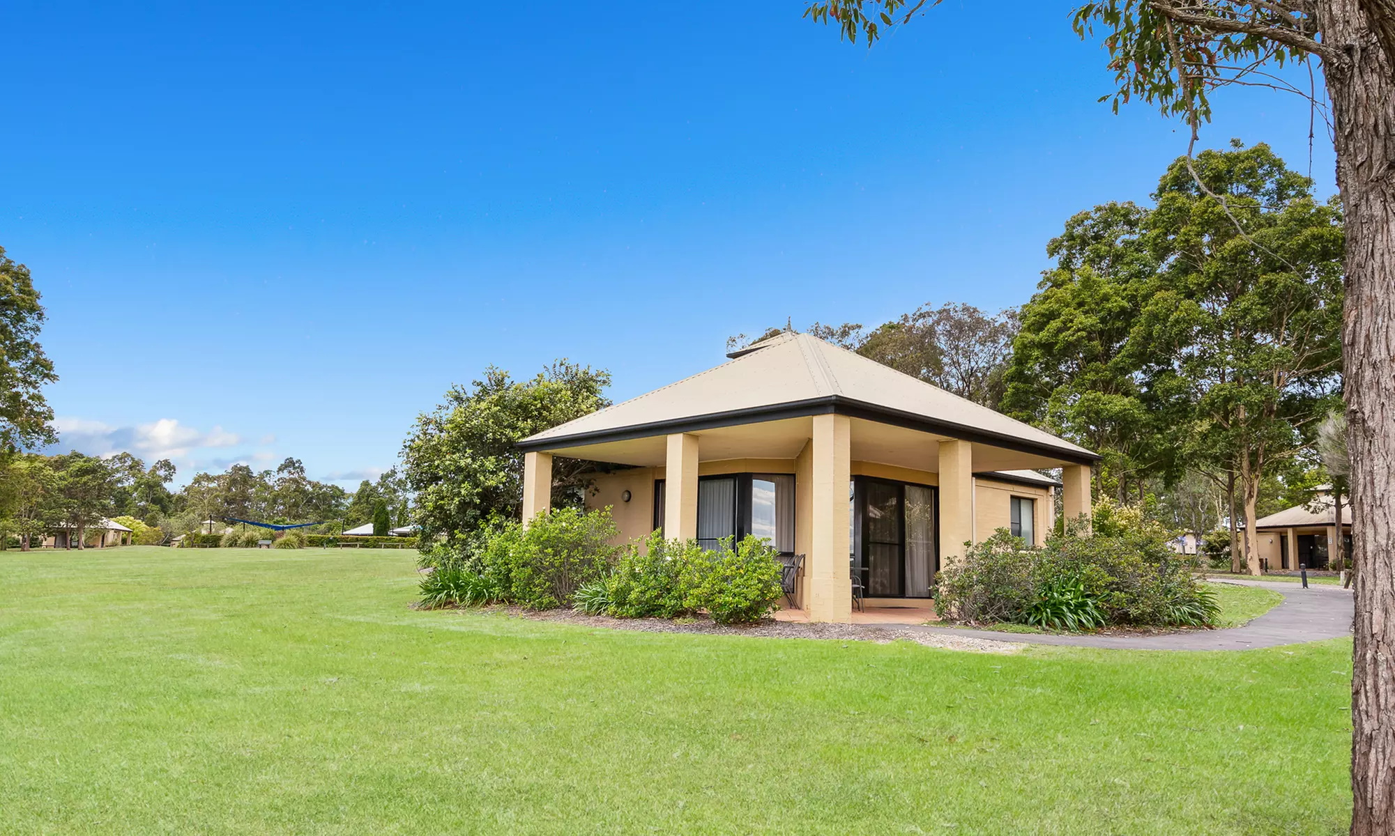 Hunter Valley: Studio, One-Bedroom or Two-Bedroom with Wine up to 4