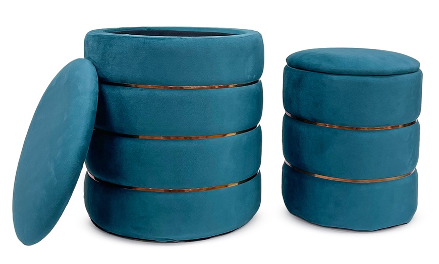 Image 8: 2er-Set zylindrische Samt-Poufs mit Stauraum