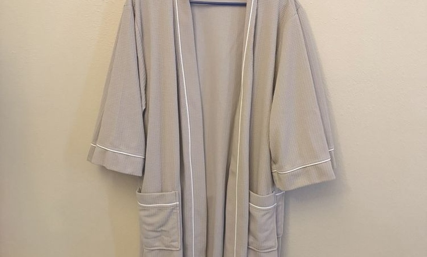 Image 9: Luxury Head Spa Treatments w/Massage on Upper-Back & Scalp for 1 or 2