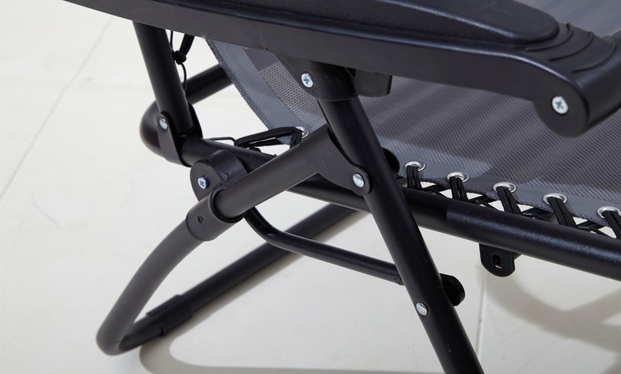 Image 17: Neo Folding Zero Gravity Garden Chairs and Table Set