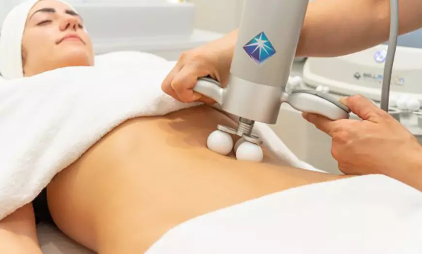 Image 1: 3 sesiones de tratamiento reductor BellAction Duo en zona a elegir