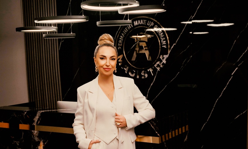 Image 15: Permanent Make-up: Brauen, Lippen, Eyeliner oder Haarpigmentierung