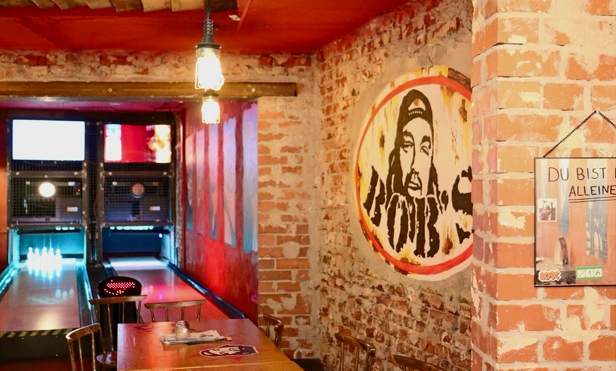 Image 2: 1 Std. Kneipenbowling für 2-6 Personen inkl. 2 Pizza nach Wahl