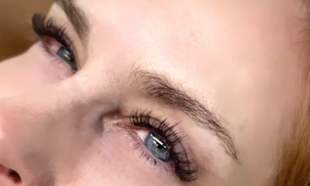 Full Set Eyelash Extensions (ANY STYLE) or Lash Lift
