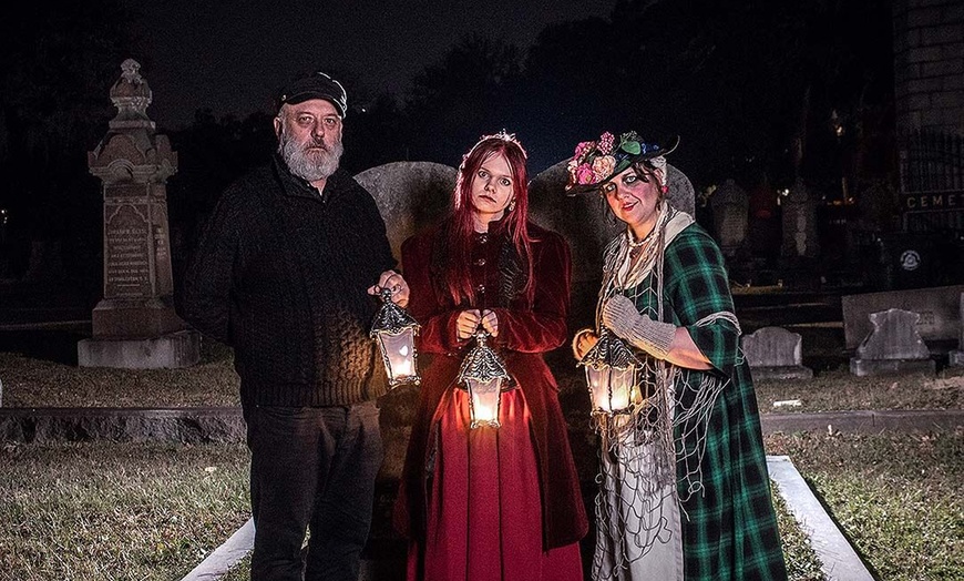 Image 5: Charleston's Only Ghost Tour with After-Dark Bethany Cemetery Access