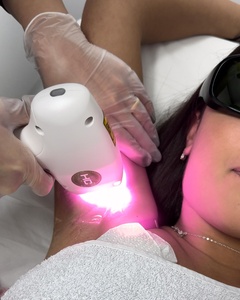 Für Frauen: 3 x Laser Haarentfernung an kleiner Zone - SONYA TAHAN since 2006