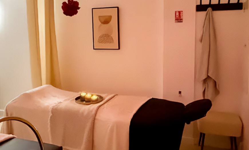 Image 4: Massage californien ou crânien avec soin du visage au Cannet