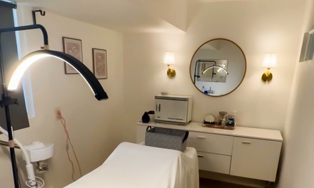 60-Minute Facial with Aromatherapy - Solara Skin