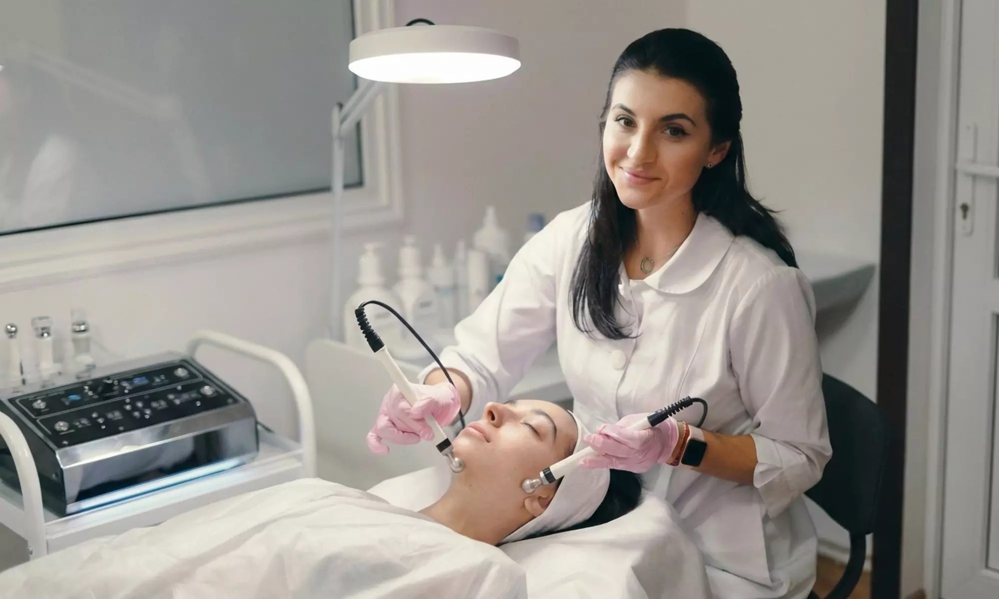 Medical Microneedling Facial with Hyaluronic Acid