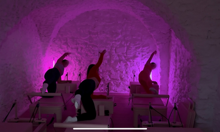 Image 4: Séance de pilate reformer avec coach chez Swan Pilates Cannes