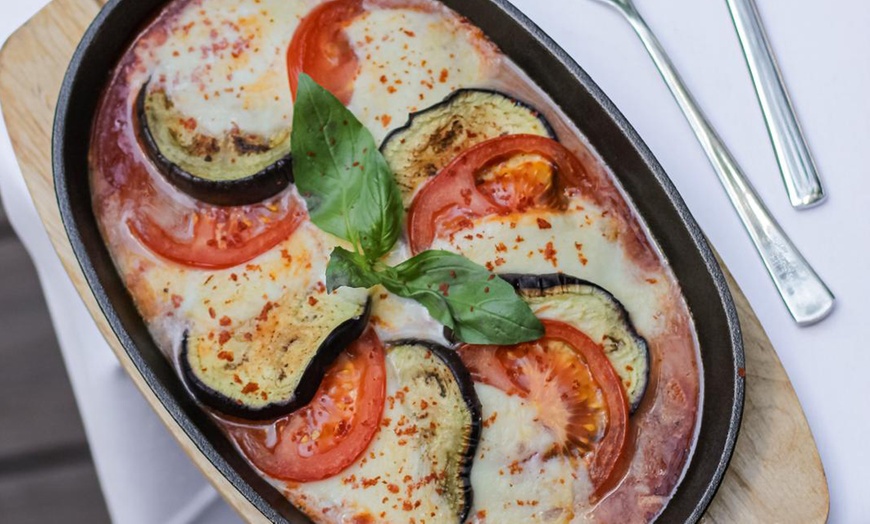 Image 3: Sommerliches 3-Gänge-Menü – vegetarisch oder mit Kalbsmedaillons