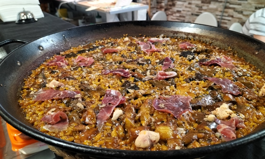 Image 3: Menú mediterráneo para 2 o 4 personas