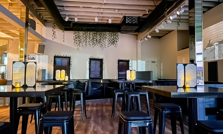 Image 9: $50 or $100 to Spend on Food and Drink