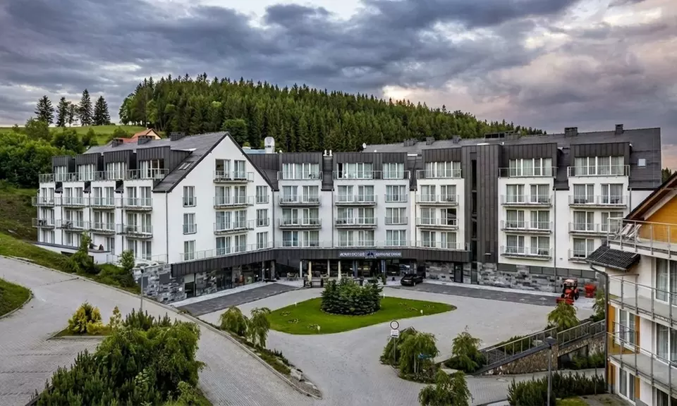 2-7 nocy w apartamencie dla 2 osób w hotelu Panorama w Sudetach