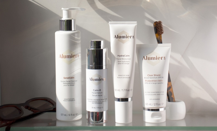 Image 2: One Session of HydraFacial + Optional Radiofrequency Skin Tightening