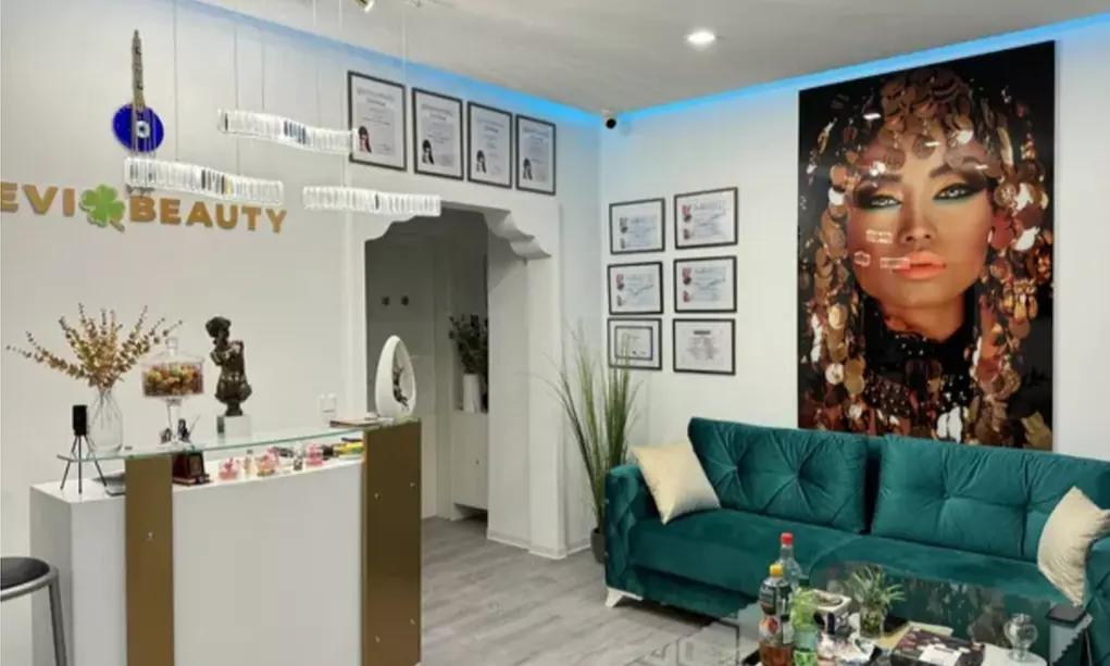 1 oder 2 Aqua-Facial-Behandlungen inkl. Hyaluron für 1 Person